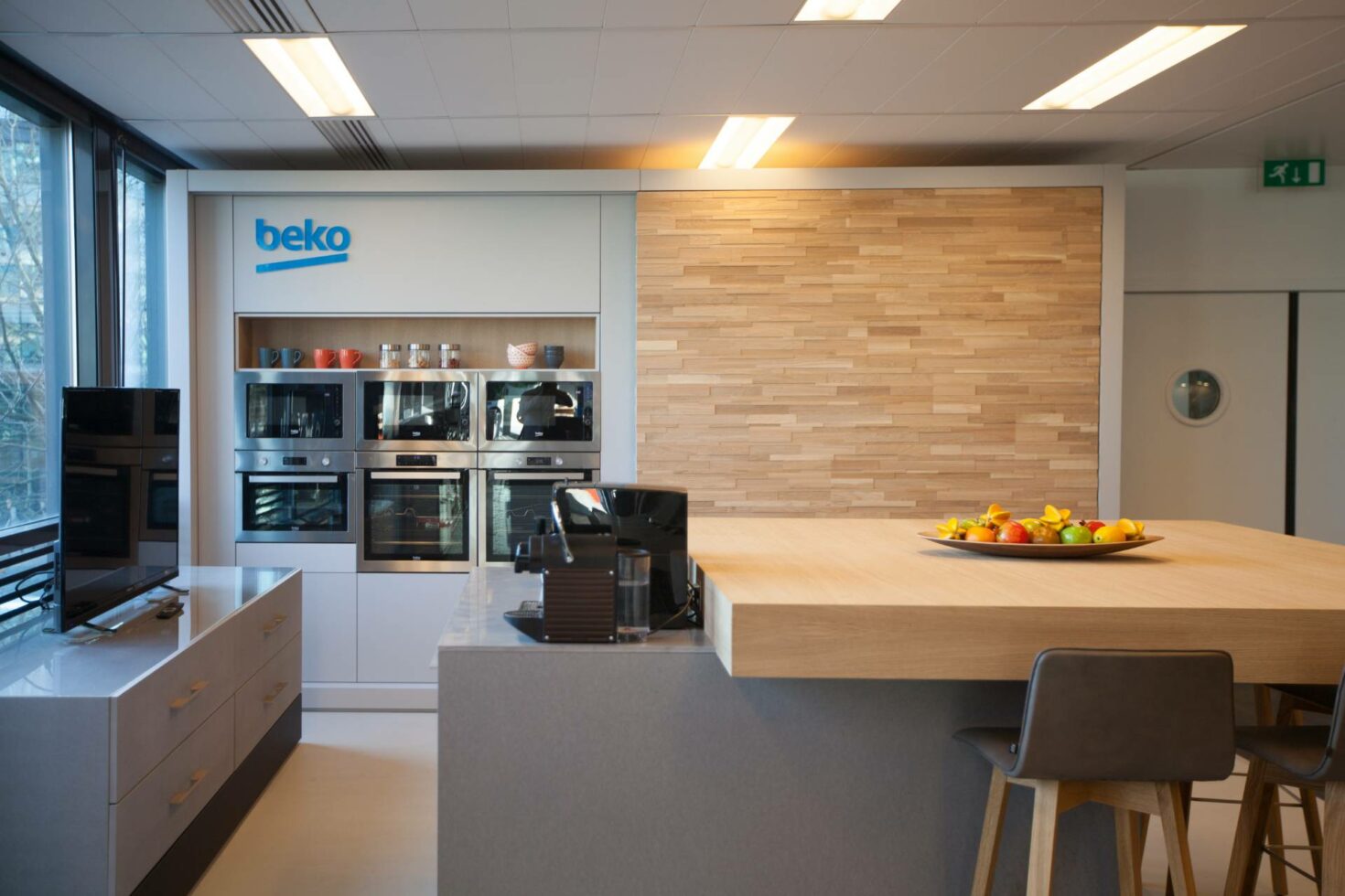 showroom Beko by WENES Aménagement