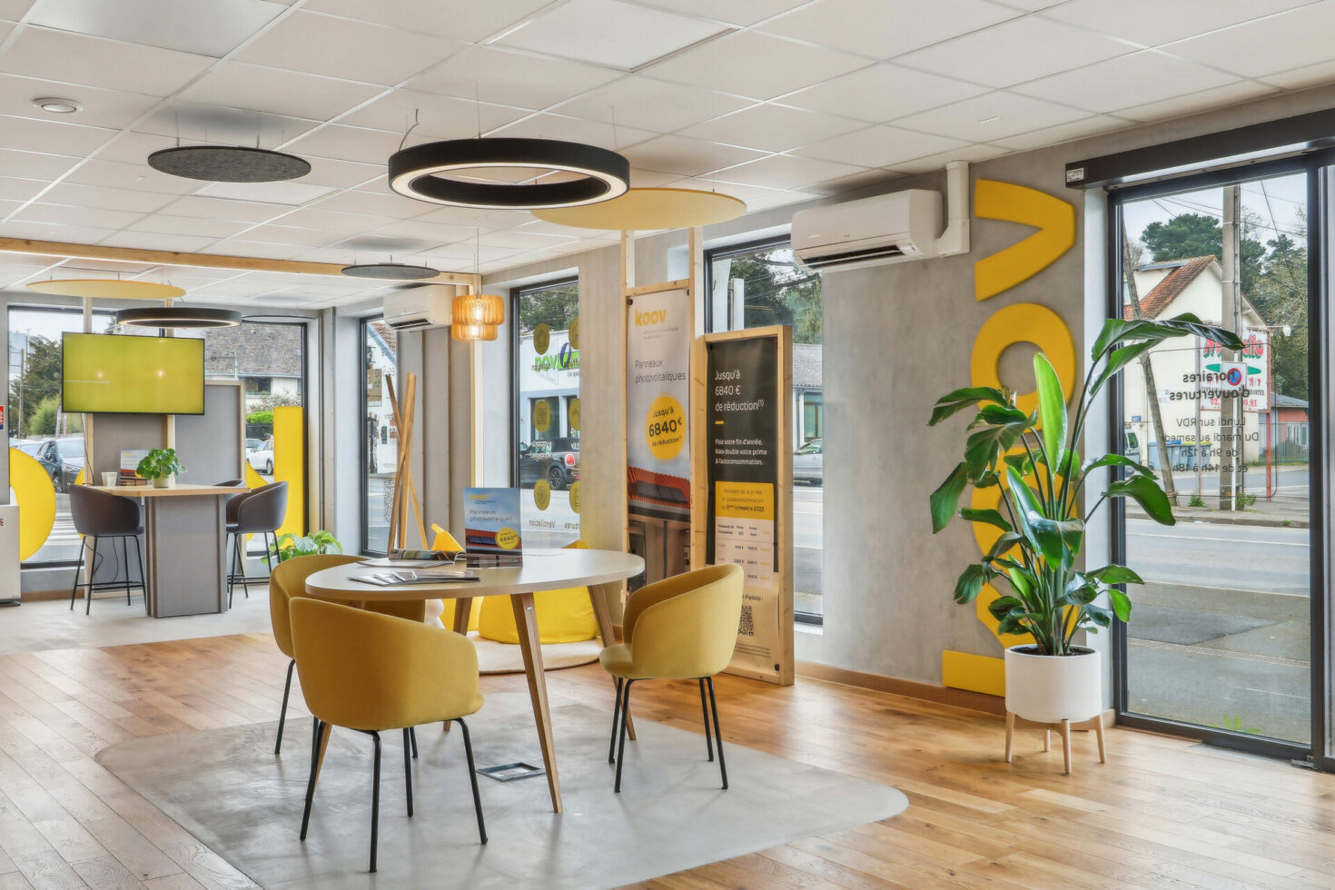 Intérieur du showroom Koov par WENES aménagement