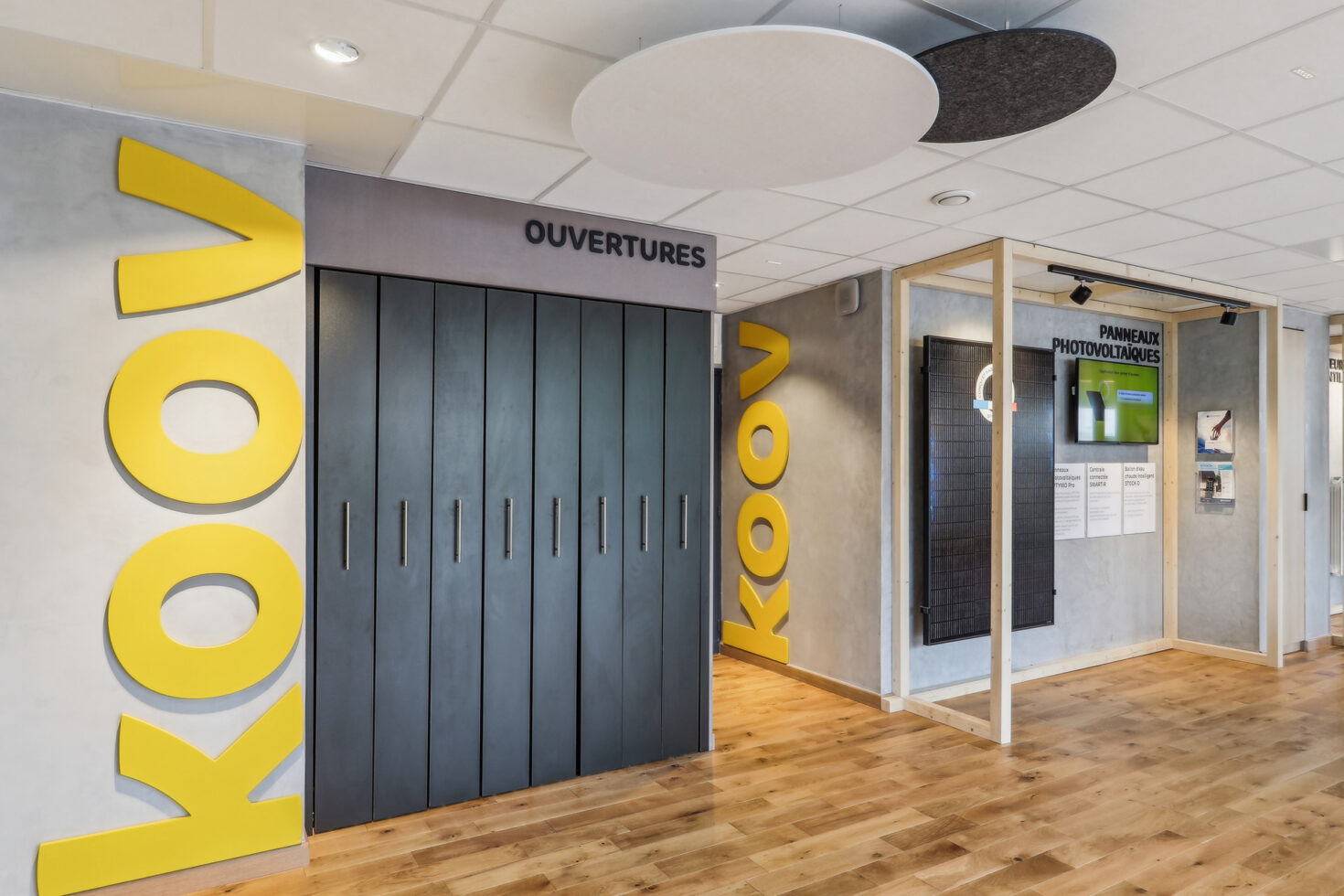 Vue produits du showroom sur-mesure Koov by WENES Aménagement
